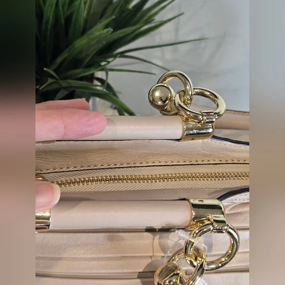 Coach Madison Caroline Satchel - Picture 11 of 16